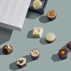 Patisserie Sleekster with Happy Birthday Sleeve<Hotel Chocolat Hot
